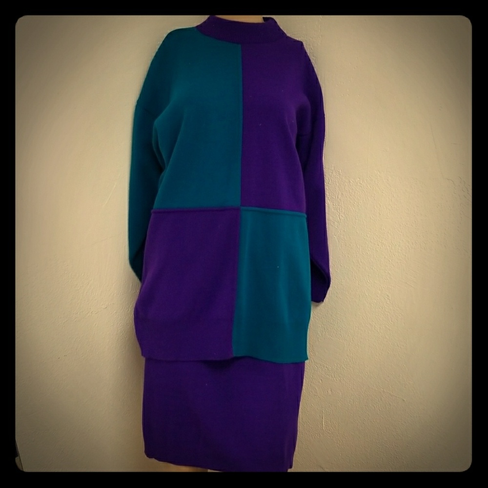 Vintage two color sweater with skirt